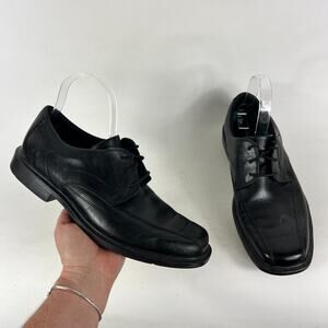 Clarks Oxford Men's 8.5 Black Leather Slip-On Low Square Toe Formal Dress Shoes